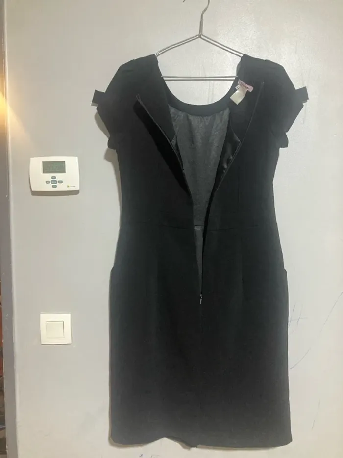 Robe noir - photo numéro 10