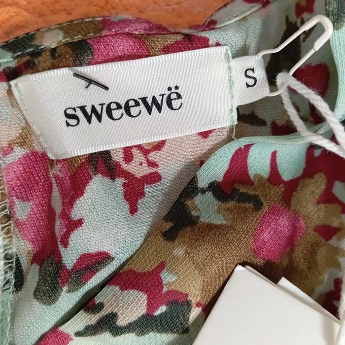Robe d'été imprimé fleurs Taille S Marque Sweewë avec étiquette - photo numéro 8