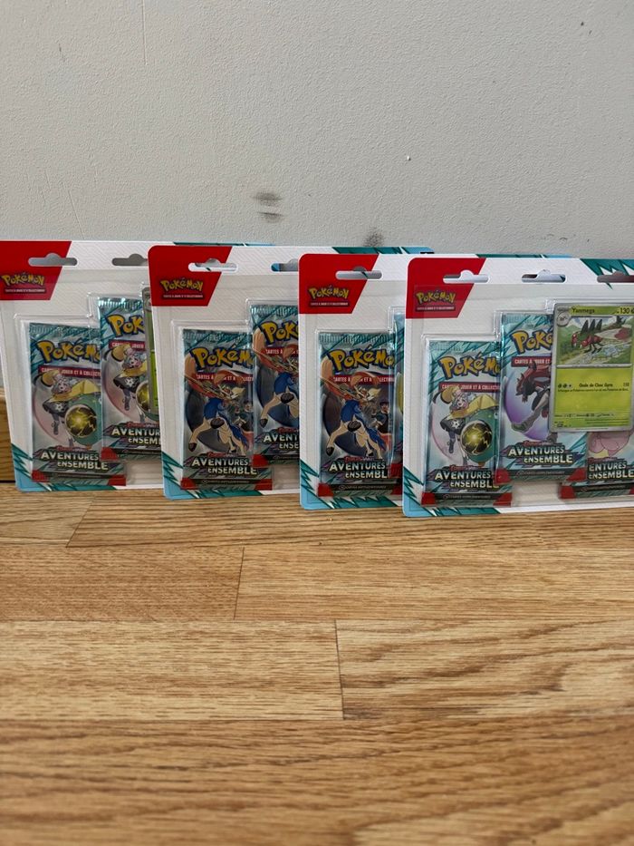 Tripack Pokémon ev9