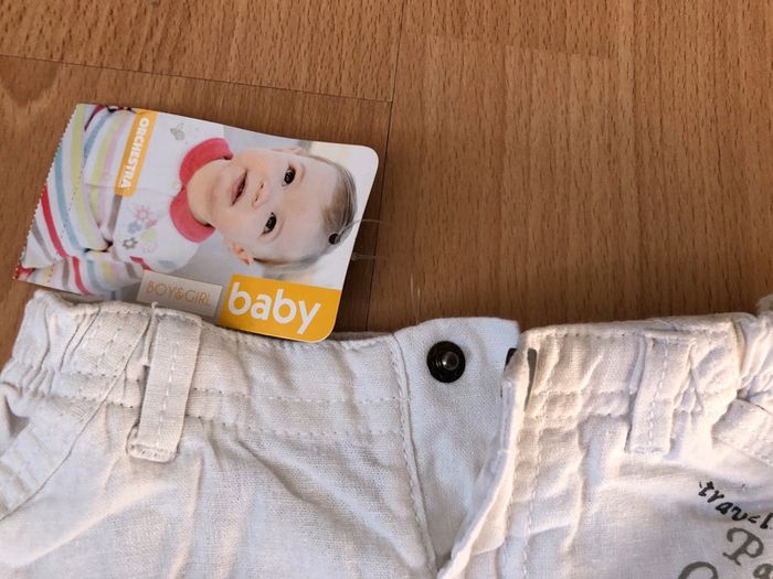 Beau short long/pantacourt blanc été T. 23 mois/86 cm Orchestra neuf avec étiquette - photo numéro 5