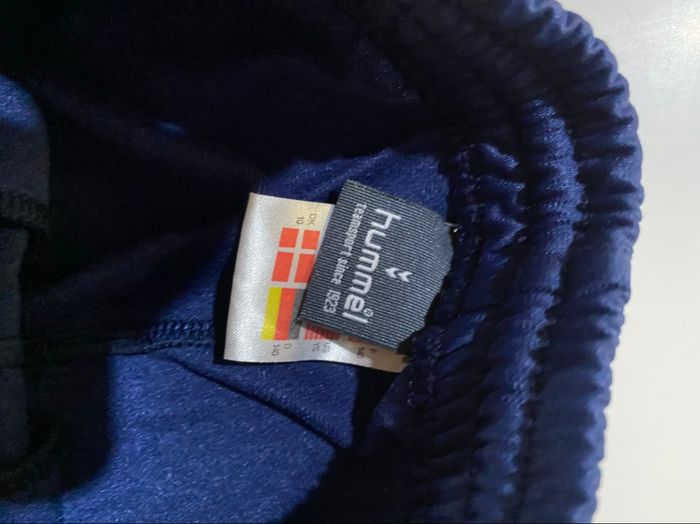 Bas de jogging hummel taille 10 ans enfants (140) - photo numéro 2