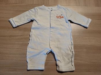 Pyjama taille 3 mois (60 cm)