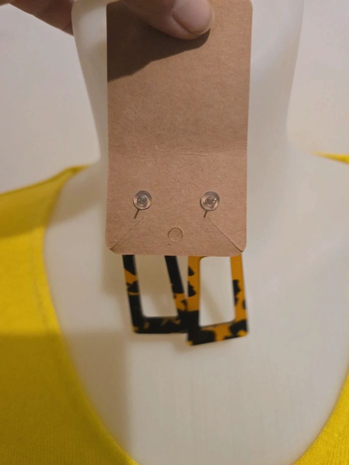 Magnifique paire de boucles d'oreilles neuf - photo numéro 3