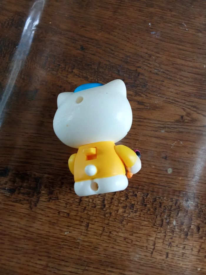 Hello Kitty peintre - photo numéro 3