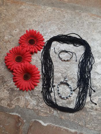 Lot de bijoux fantaisie noir