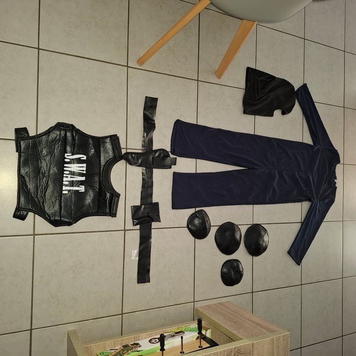 Deguisement agent police swat