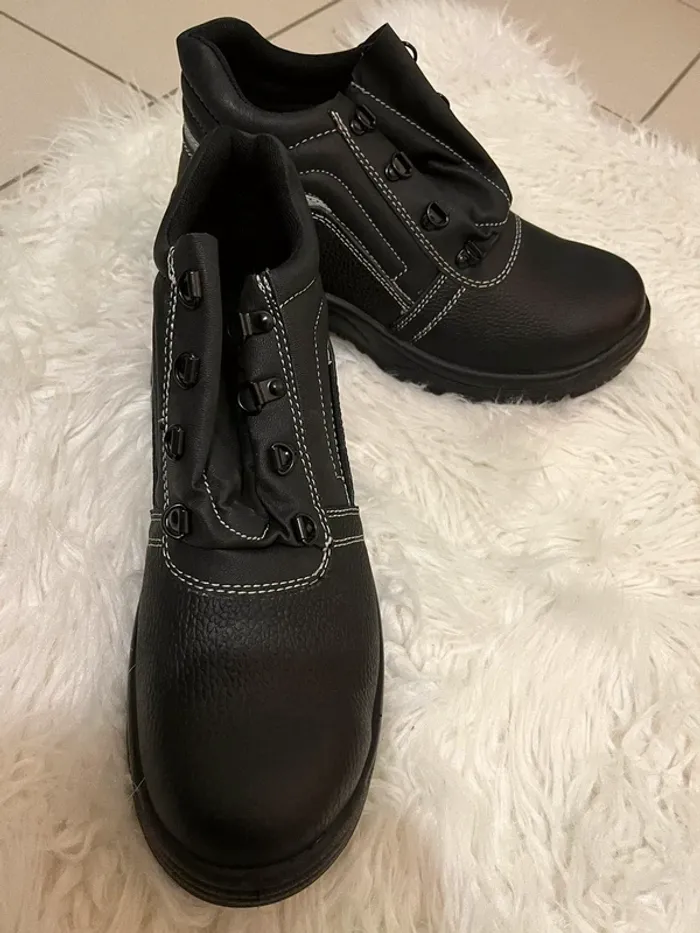 Chaussures de sécurité Coverguard t.42 - photo numéro 2