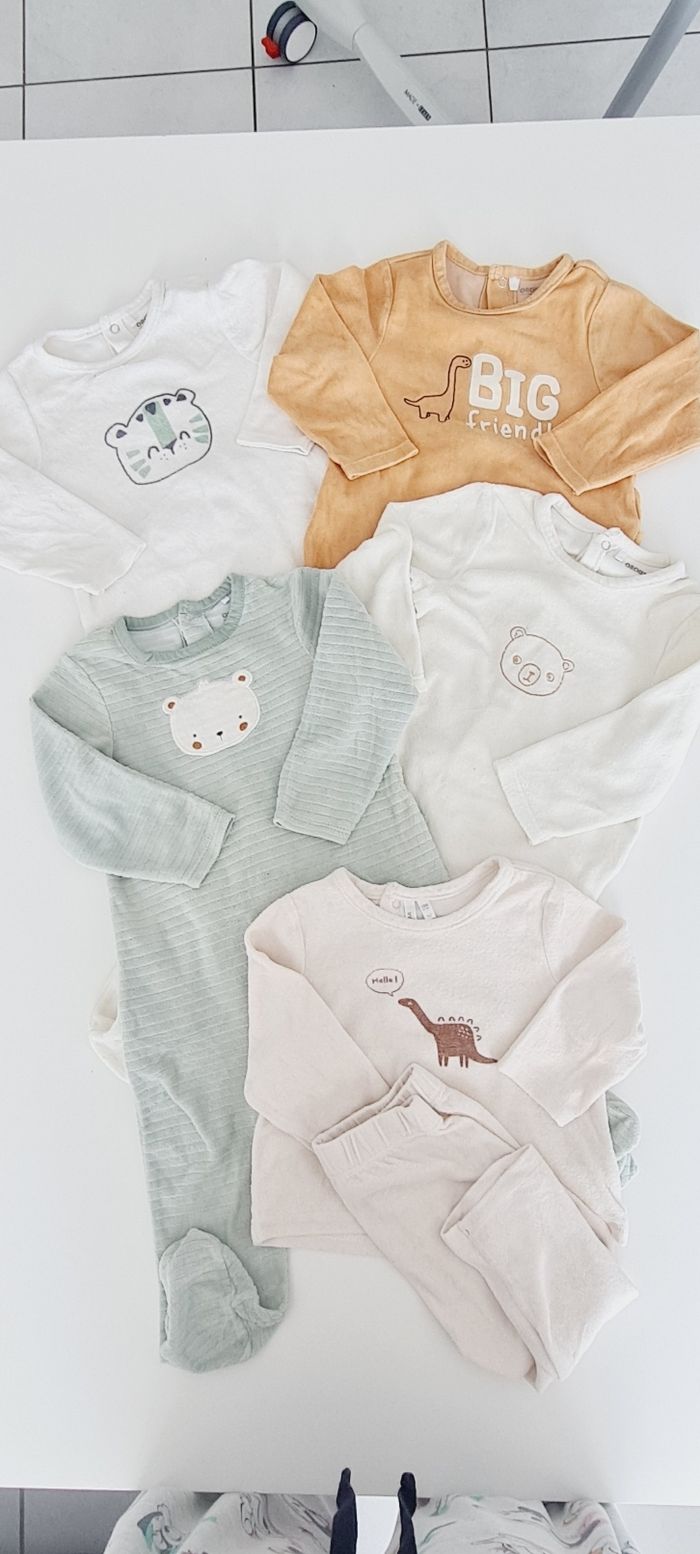 Lot 5 pyjamas velours 6mois