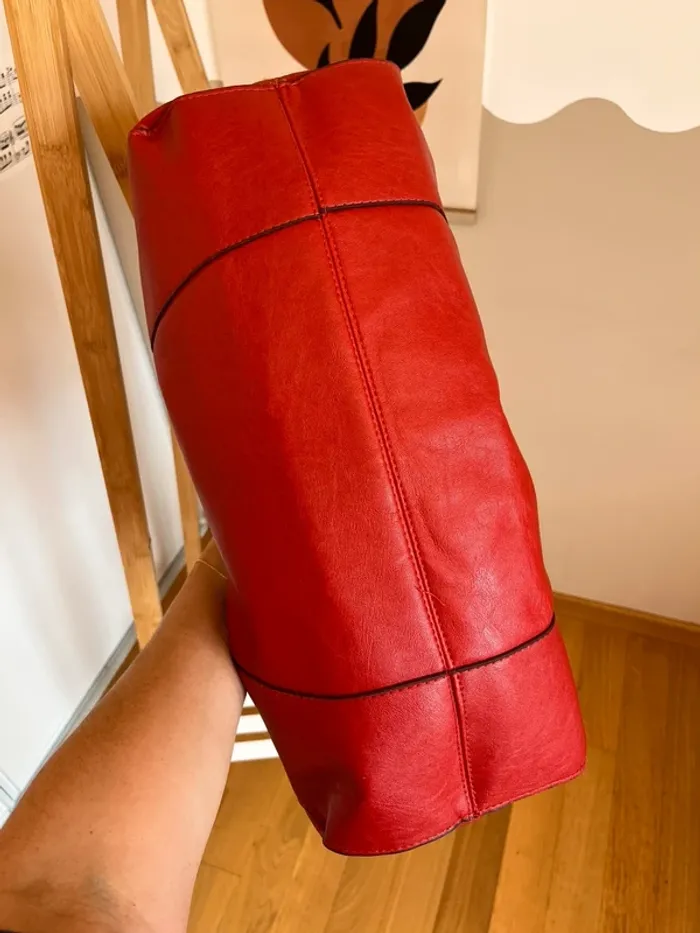 Sac vintage y2k rouge en cuir synthétique très bon état [ref 2507SR130] - photo numéro 7