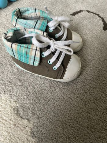 Chaussures bébé 6-12 mois