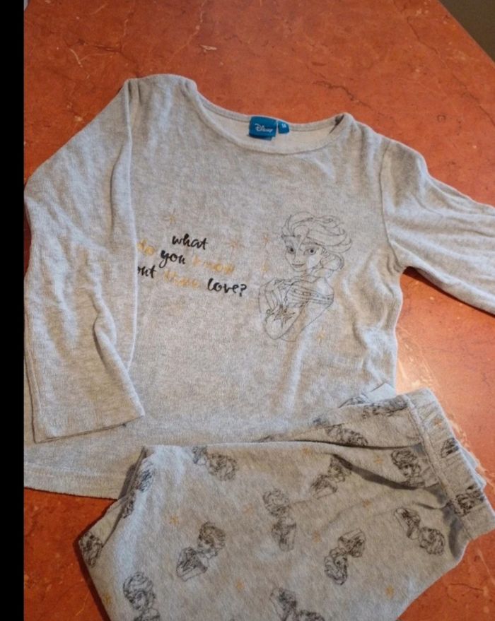 Lot de vêtements fille taille 5 ans - photo numéro 10