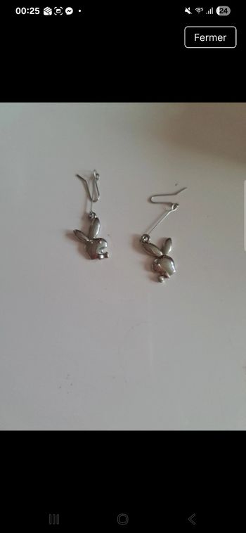 Boucle d'oreille 