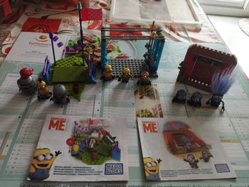 Lot Mega Bloks Minions