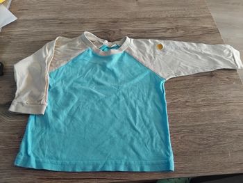 Tee shirt crème et bleu