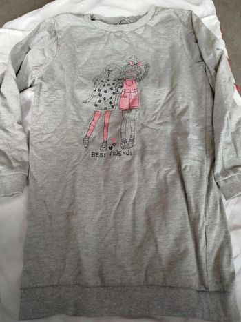 Pull fin  ou  tunique 8  ans