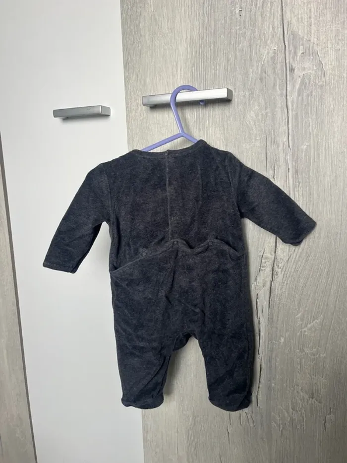 Pyjama gris 1 mois - photo numéro 3