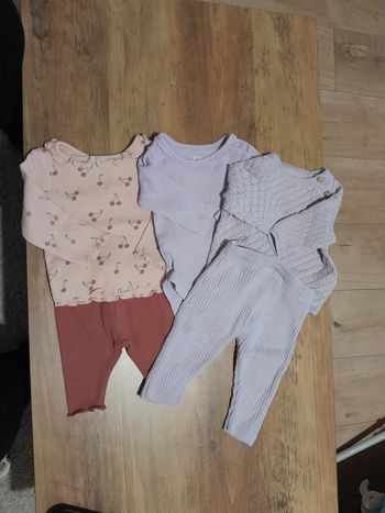 Lot 2 ensemble fille 1mois