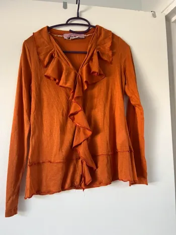 Jolie haut manches longues taille 38/40