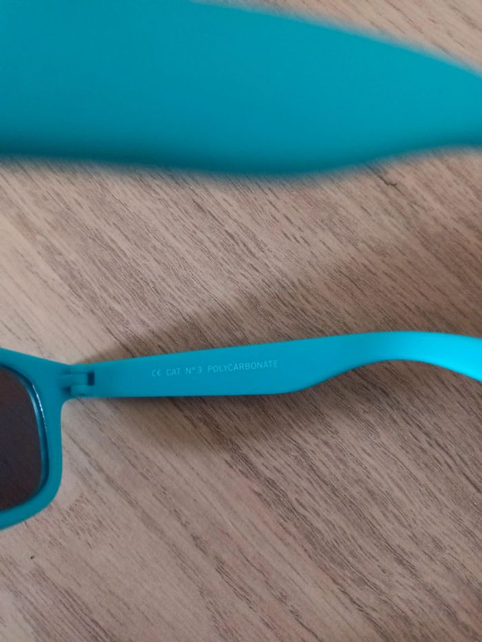 Lunettes de soleil enfant /bebe - photo numéro 5