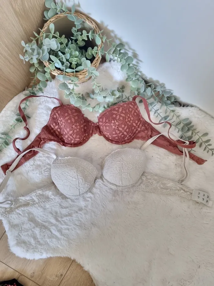 lot de soutien-gorge - photo numéro 3
