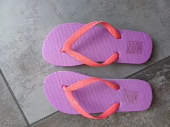 Sandales neuves