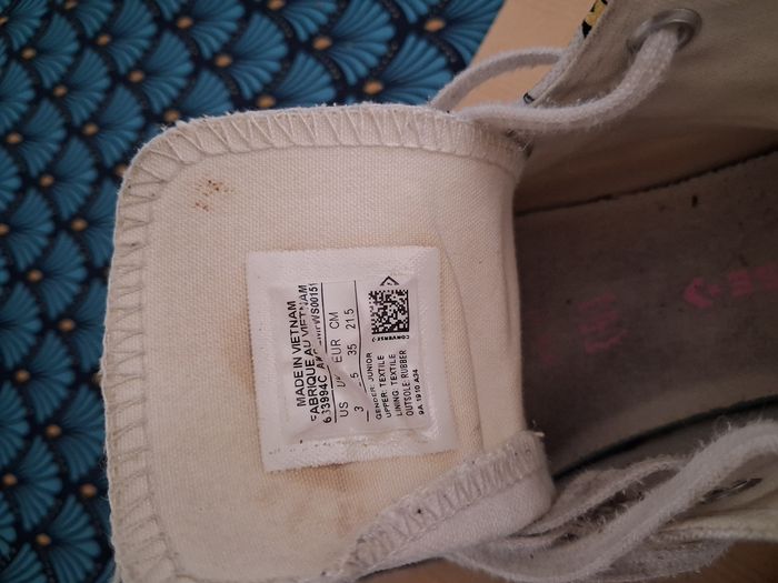 Converse licorne fille taille 35