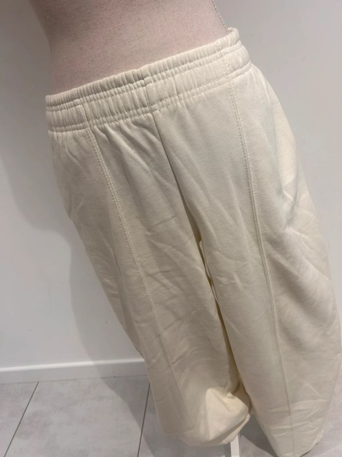 Jogging, crème Zara M neuf - photo numéro 2