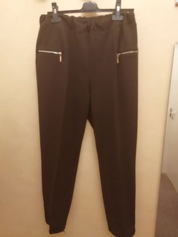 Pantalon fluide marron T. U.