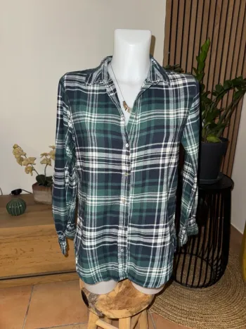 Chemise à carreaux verte
