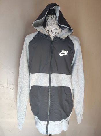 Gilet capuche Nike noir et gris taille M