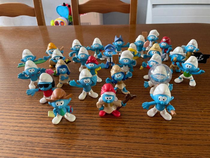 Lot de 28 figurines Schtroumpfs - photo numéro 2