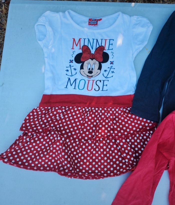 Lot 3 vêtements Disney Minnie 4-5 ans - photo numéro 2