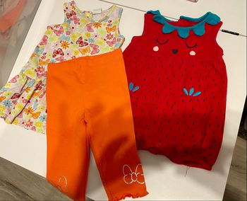 Lot robes + legging 9 mois