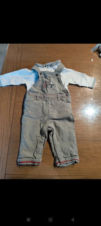 Salopette + haut Obaïbi taille 6 mois