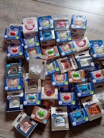 Lots  de 33 tétines