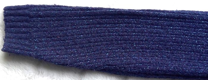 Pull bleu marine en 5 ans - photo numéro 3