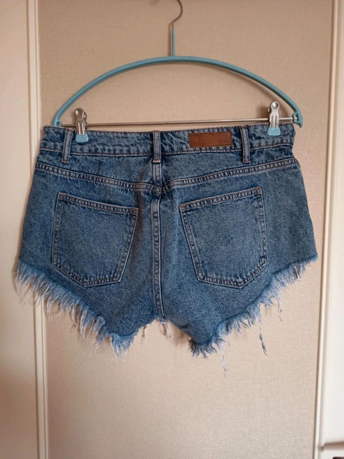 Short jeans. Mini. Marque shein - photo numéro 3
