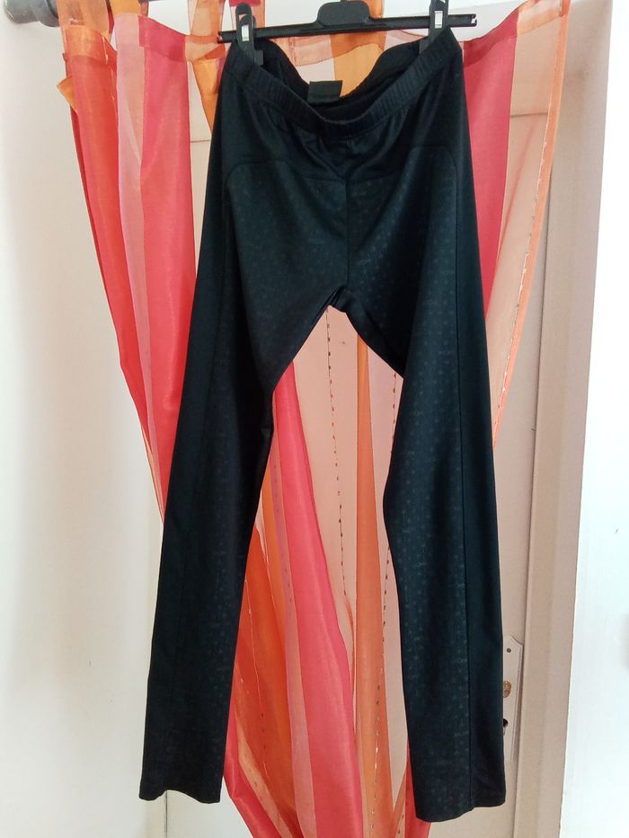 Pantalon jogging noir imprimé Decathlon taille 36 - photo numéro 6