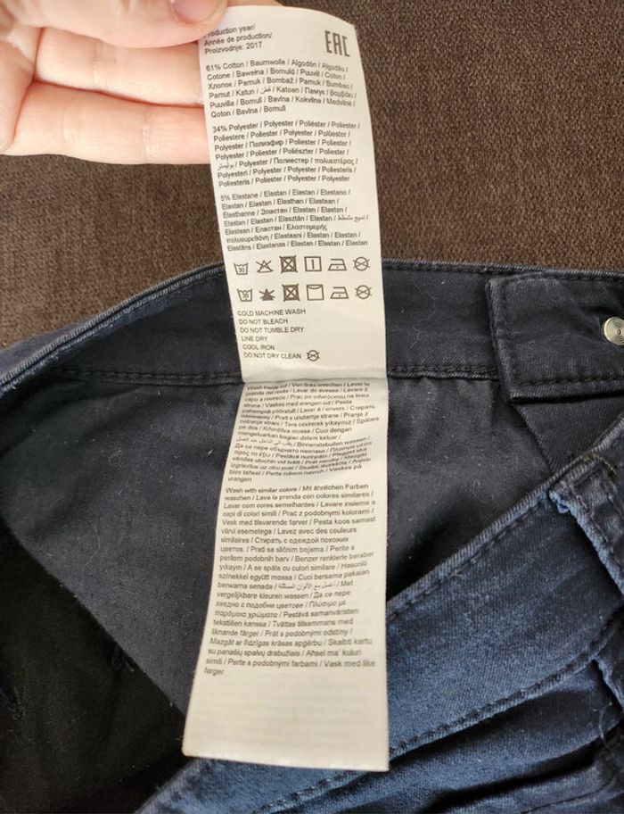 joli pantalon slim skinny bleu marine taille 39 Only blue denim en excellent état - photo numéro 5