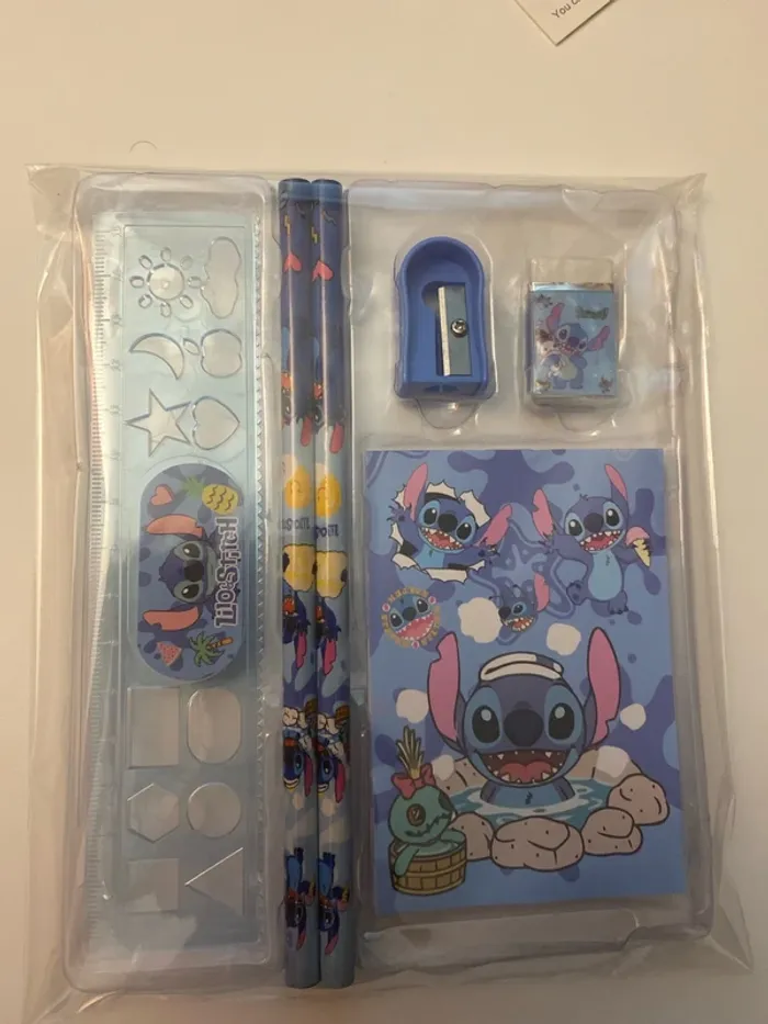 Ensemble fournitures scolaires Lilo et Stitch