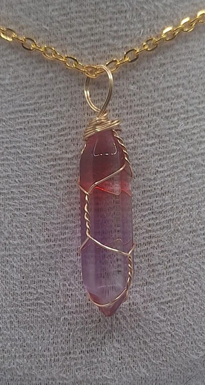 Collier pierre entourée de fil de fer - photo numéro 2