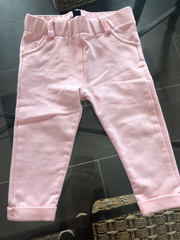 Lot 2 pantalons 9 mois - photo numéro 2