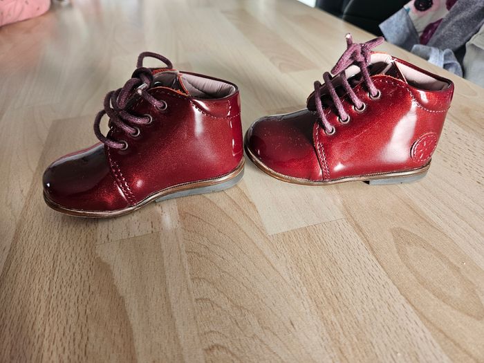 Jolie chaussure bébé - photo numéro 2