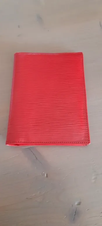 Porte feuille rouge