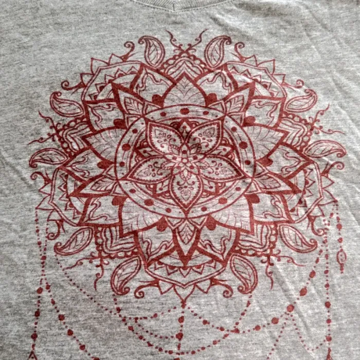 T-shirt avec motif - photo numéro 2