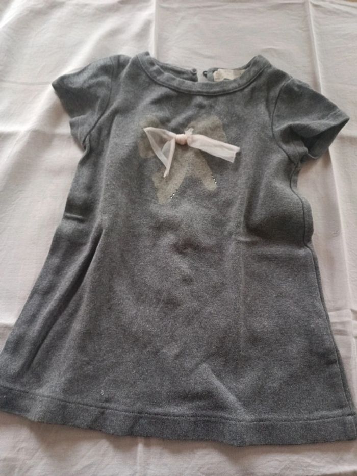 Robe manches courtes