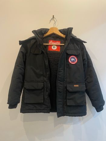 Veste garçon en très bon état. Taille 8 ans 