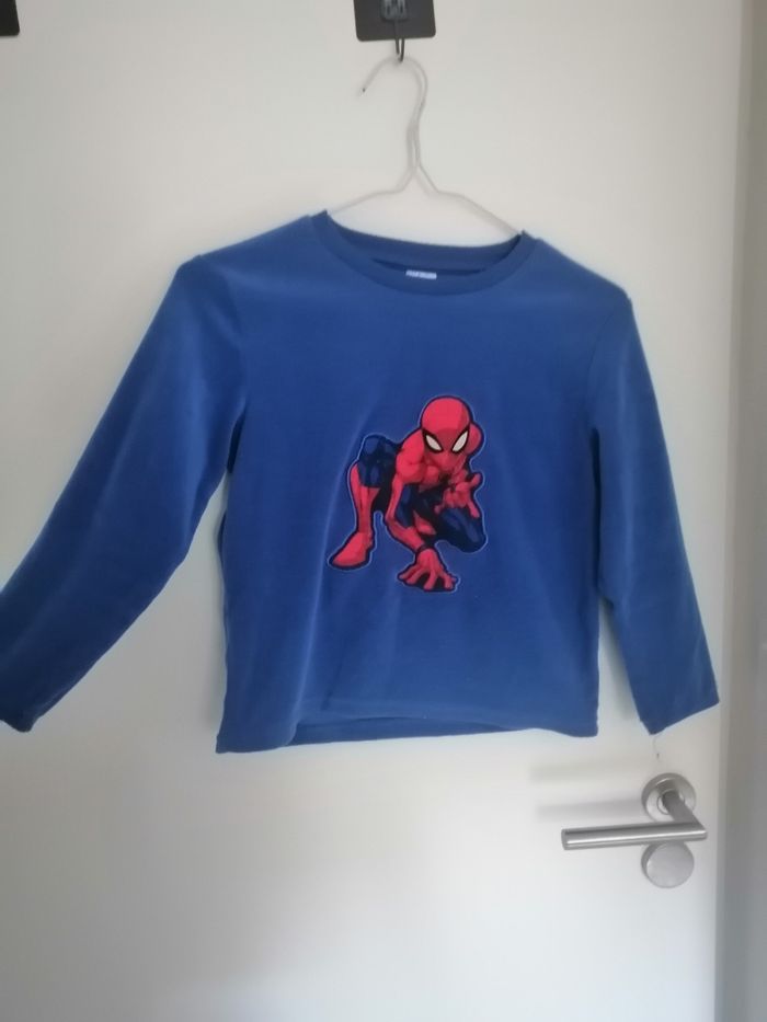 Haut de pyjama garcon 8 ans