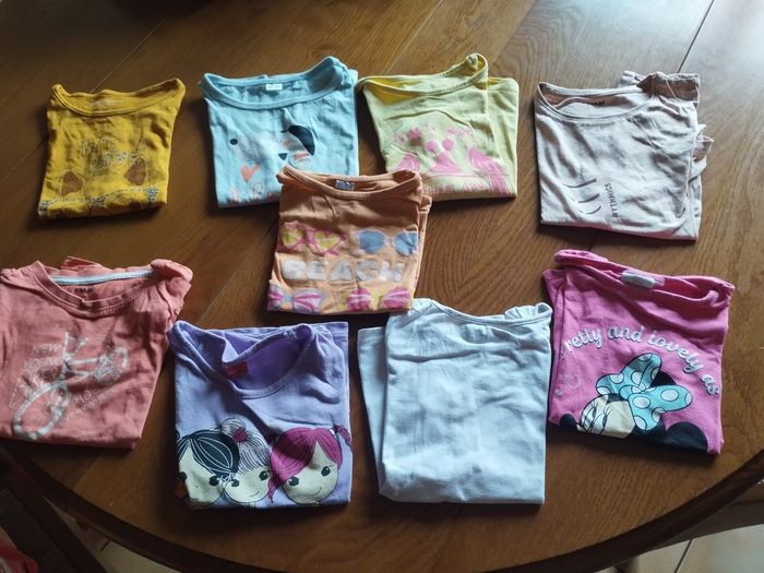 Lot vêtements fille 4 ans - photo numéro 8