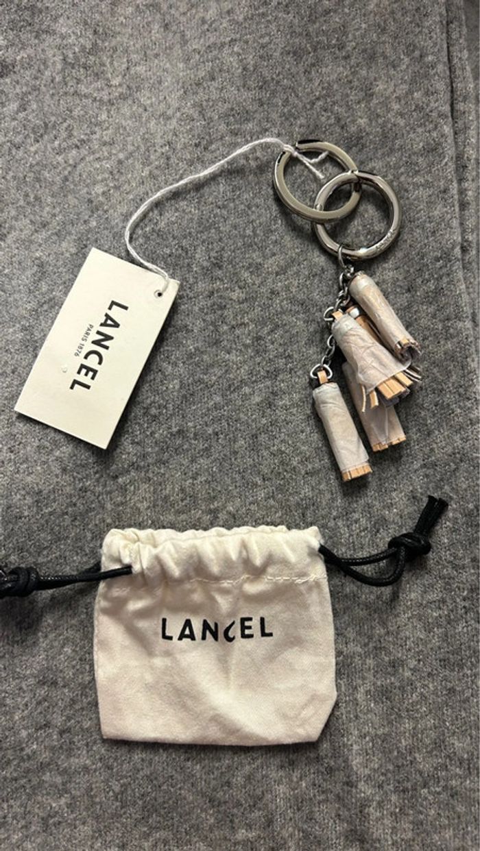 Porte-clés Lancel 5 mini pompons neuf / bijoux pour sac - photo numéro 2